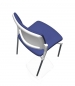 Preview: Besucherstühle Kanton mit Kunstlederbezug: Kunststoff weiß, Gestell verchromt, Bezug blau (von schräg oben)