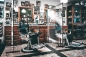 Preview: Rollbare Hygienewände beim Barbier u. Firseur