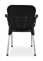 Preview: Schwarze Kunststoffstühle mit Armlehnen (Rückseite), für Innen- u. Außenbereiche.