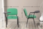 Preview: Zeitlose Seminarstühle mit Klapptisch in grünem Stoff