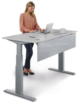 Höhenverstellbarer Schreibtisch mit Sichtblende