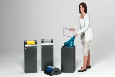 Praktisches Mülltrennsystem mit Klemmring zur Befestigung des Abfallsackes