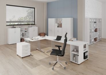 Büromöbel und Schreibtisch Typ BC, mit Verkettungsplatte, Dekor weiß