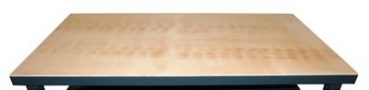 Sperrholzplatte auf umlaufendem Stahlplattenrahmen