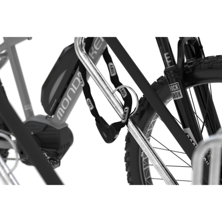 Fahrradständer 2 Plätze für bis zu 64 mm Reifenbreiten, mit integrierte Befestigungsösen