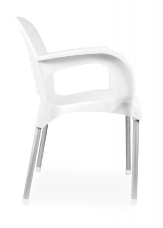 Weiße Kunststoffstühle für Innen- u. Außenbereiche.