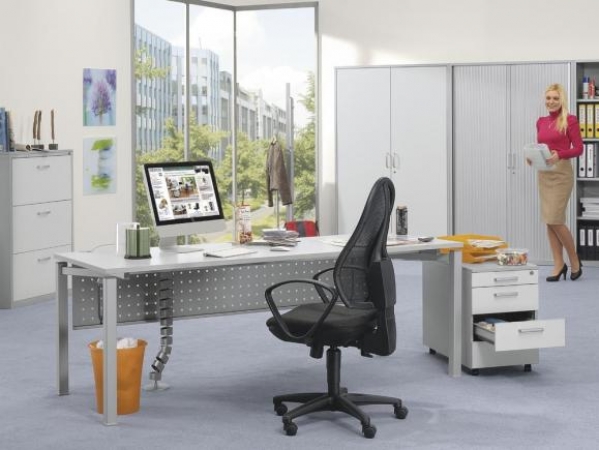 Schreibtisch Worker 200 x 80 cm lichtgrau mit Sichtblende
